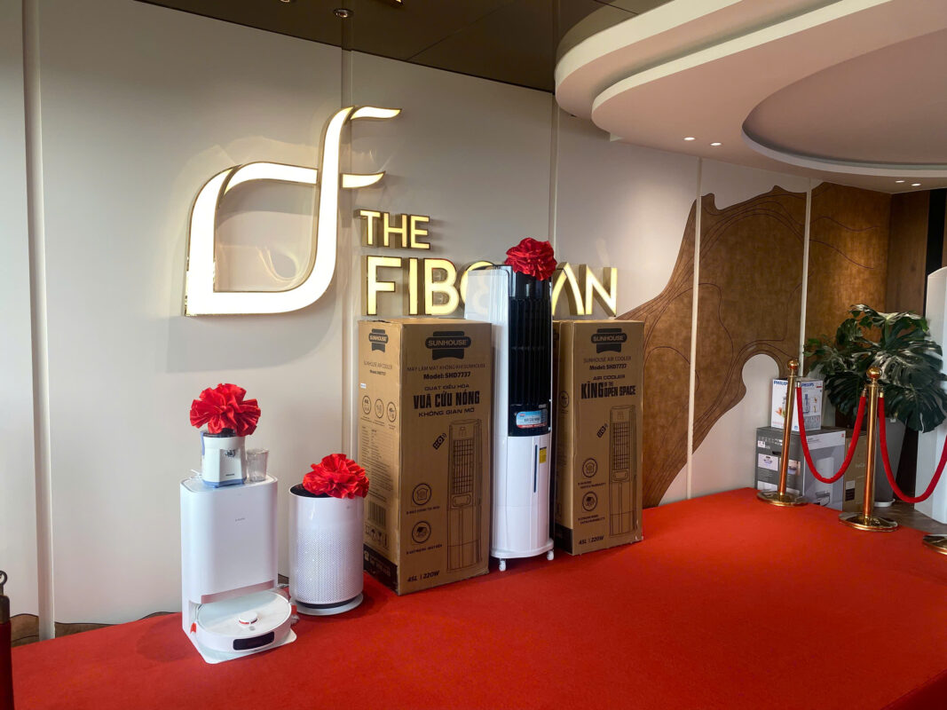 Chương trình quà tặng cho khách hàng mua nhà tháng 5/2025 Anh trung bay qua tang chung cu The Fibonan